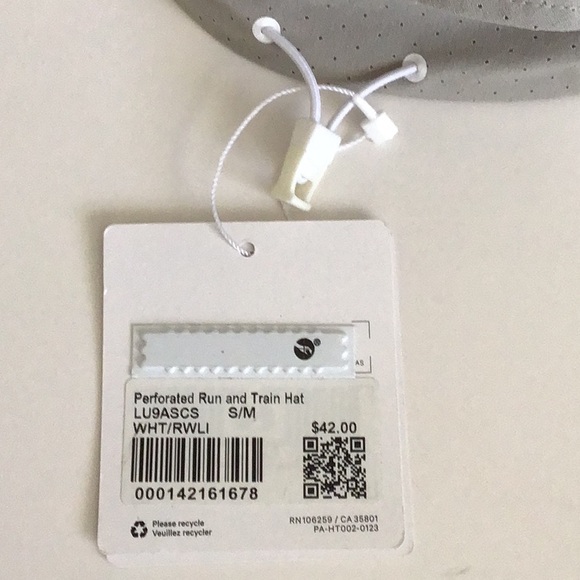 Lululemon Run/Train Hat - Picture 8 of 8